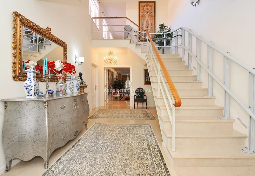 Moradia T5 para Venda em São João das Lampas e Terrugem Foto 7