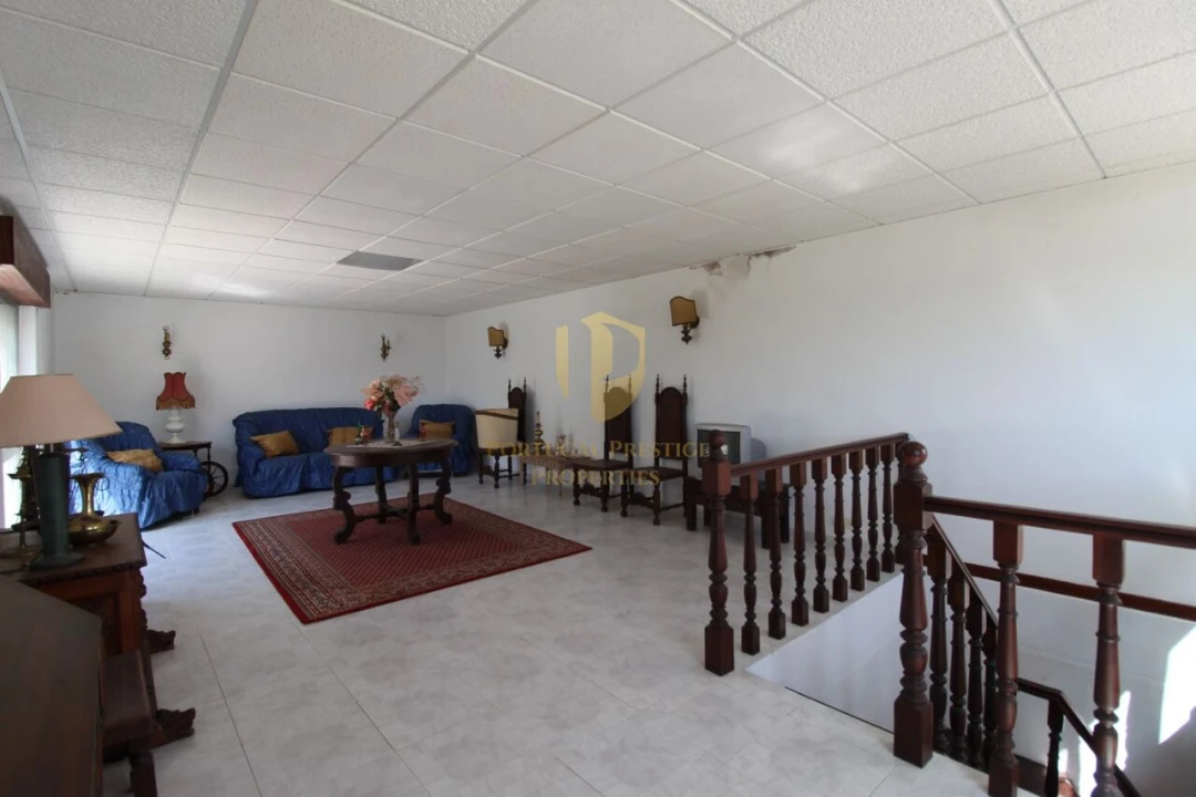 Moradia T2 para Venda em Santa Barbara de Nexe Foto 16