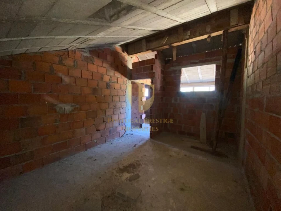 Moradia T2 para Venda em Santa Barbara de Nexe Foto 52