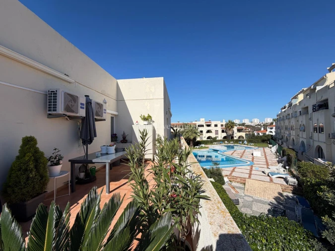 Apartamento T2 para Venda em Albufeira e Olhos de Água Foto 32