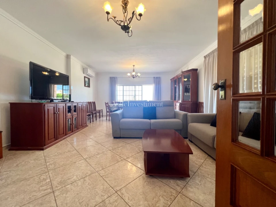Moradia T12 para Venda em Albufeira e Olhos de Água Foto 7