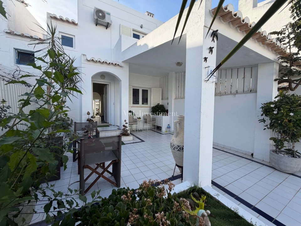 Moradia T2 para Venda em Albufeira e Olhos de Água Foto 8