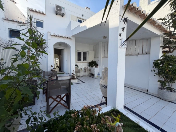 Moradia T2 para Venda em Albufeira e Olhos de Água Foto 8