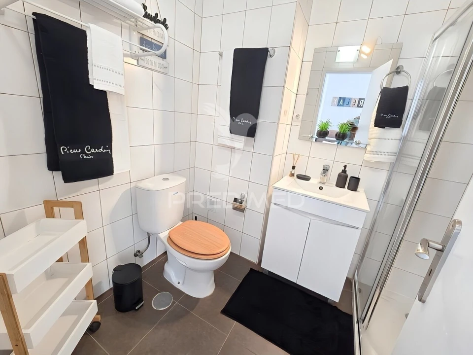 Apartamento T2 para Venda em Portimão Foto 21