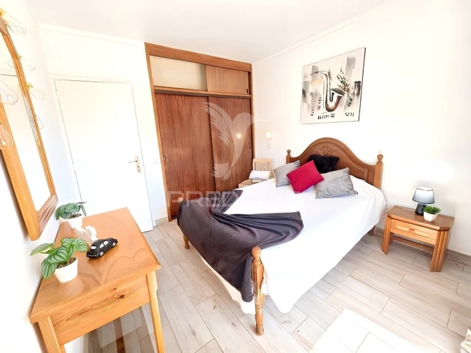 Apartamento T2 para Venda em Portimão Foto 12