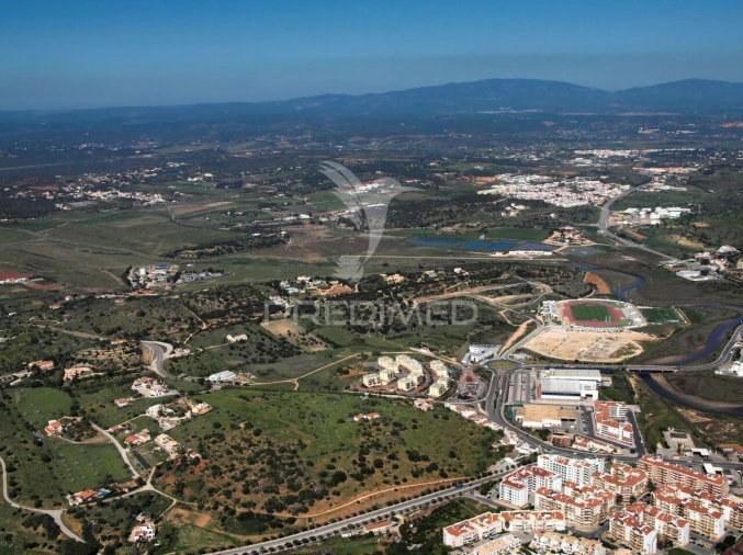 Terreno para Venda em Lagos (São Sebastião e Santa Maria) Foto 2