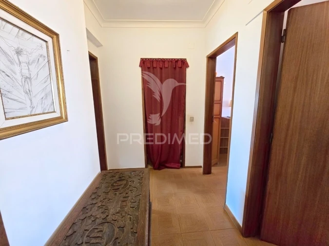 Apartamento T4 para Venda em Alvor Foto 23