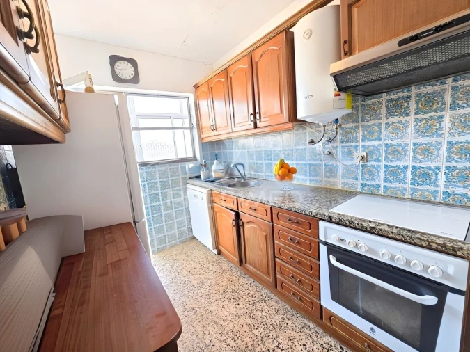 Apartamento T4 para Venda em Alvor Foto 3