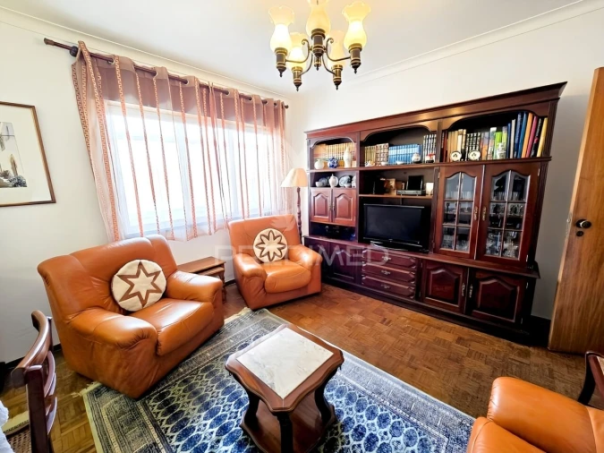 Apartamento T4 para Venda em Alvor Foto 14