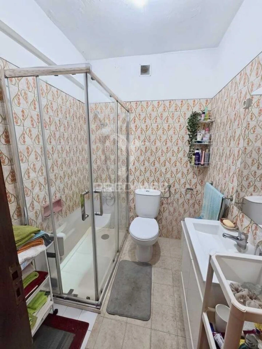 Apartamento T4 para Venda em Alvor Foto 6