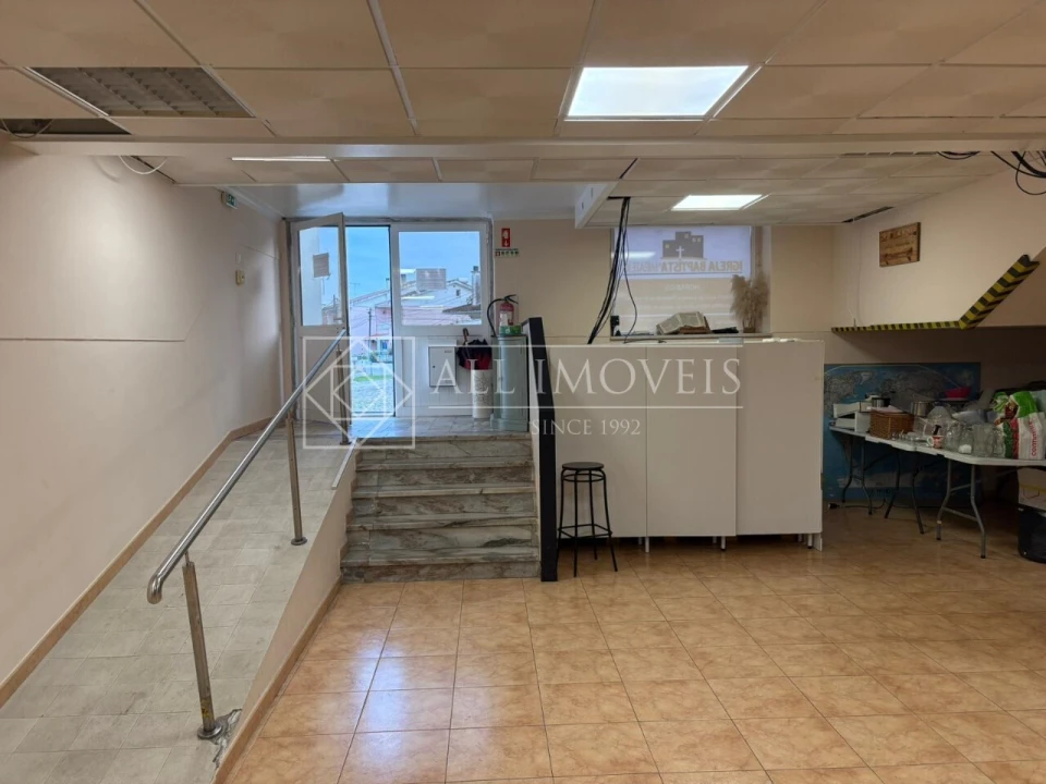 Armazém para Venda em Corroios Foto 9