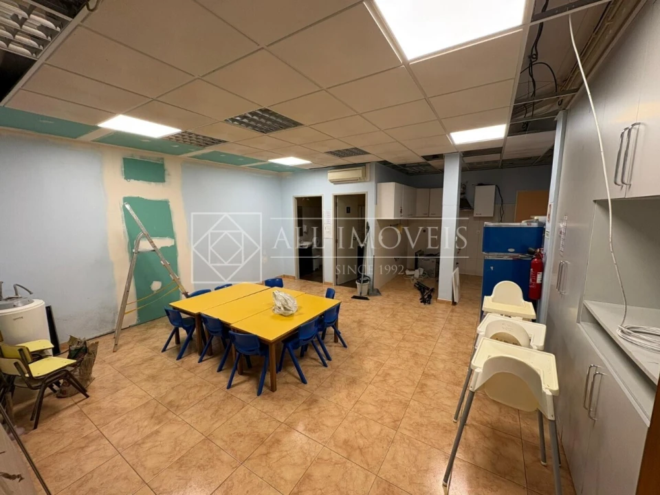 Armazém para Venda em Corroios Foto 5