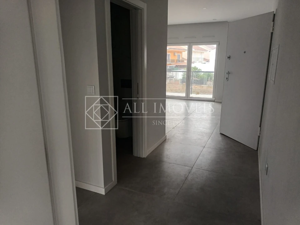 Apartamento T2 para Venda em Quinta do Conde Foto 2