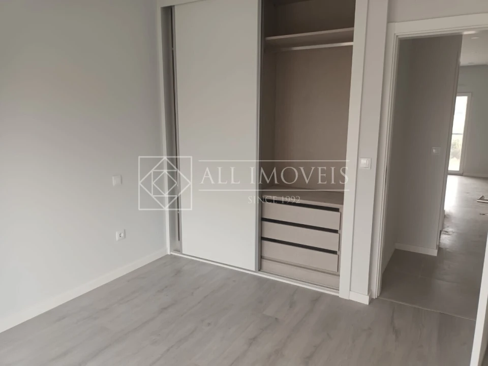 Apartamento T2 para Venda em Quinta do Conde Foto 5
