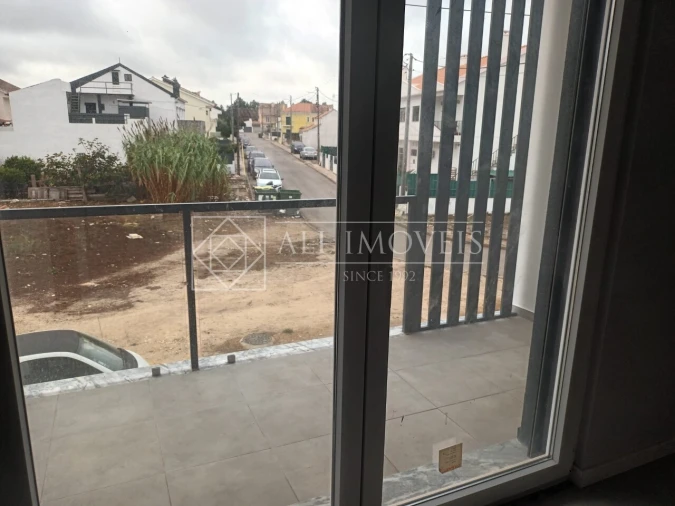 Apartamento T2 para Venda em Quinta do Conde Foto 14