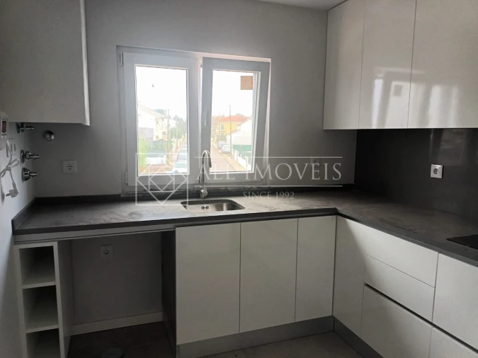 Apartamento T2 para Venda em Quinta do Conde Foto 17