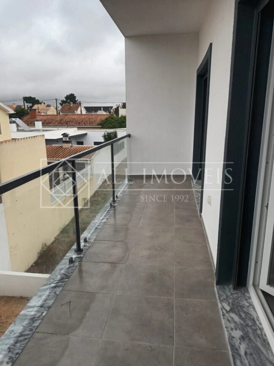 Apartamento T2 para Venda em Quinta do Conde Foto 8