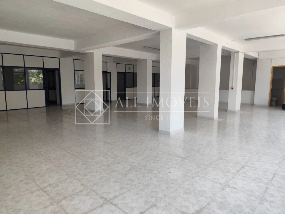 Armazém para Venda em Amora Foto 7