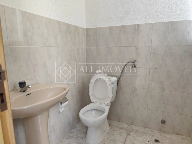 Armazém para Venda em Amora Foto 9