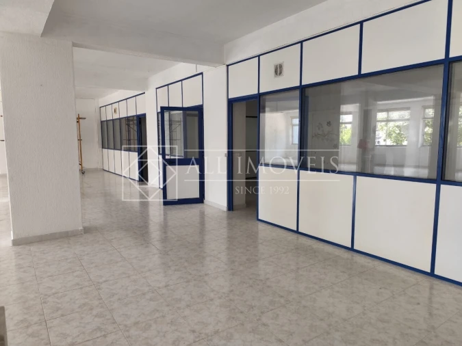 Armazém para Venda em Amora Foto 12