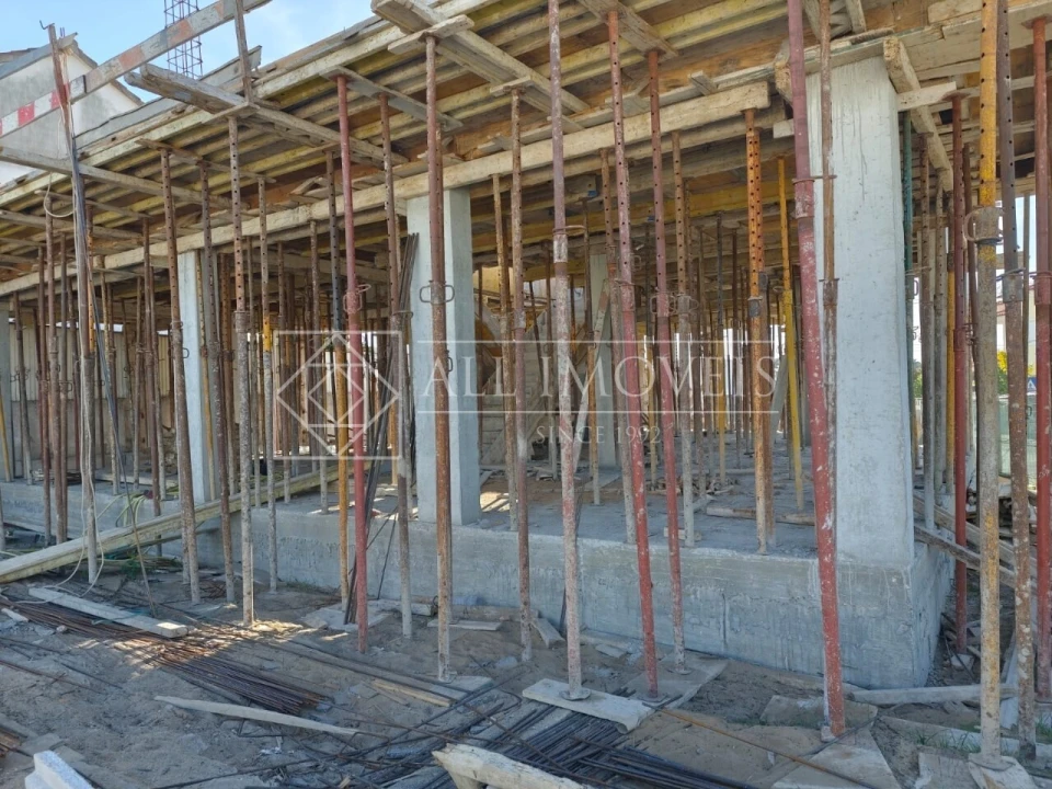 Moradia T4 para Venda em Fernao Ferro Foto 3