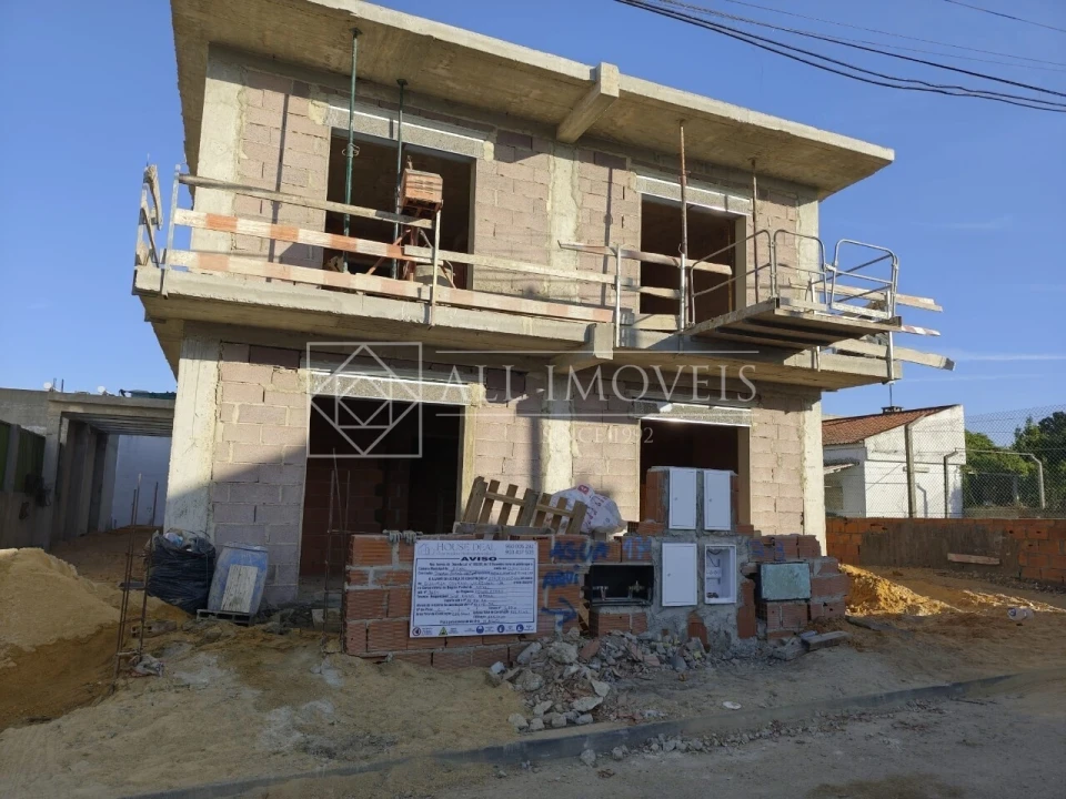 Moradia T3 para Venda em Fernao Ferro Foto 1