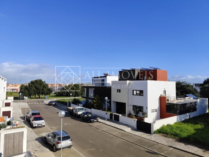 Moradia T4 para Venda em Alcochete Foto 23