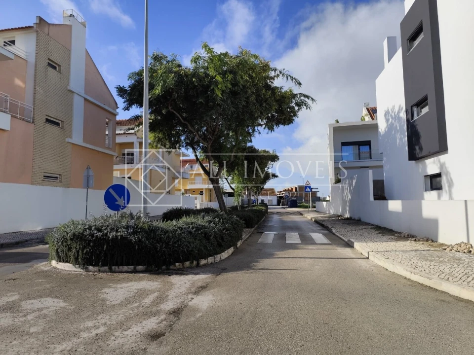 Moradia T4 para Venda em Alcochete Foto 50