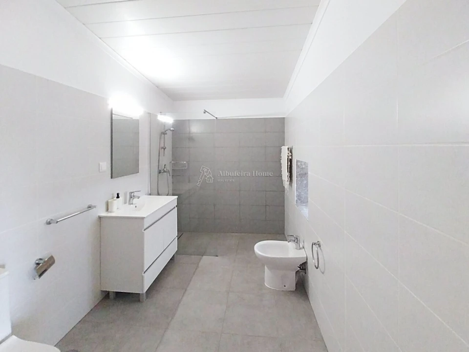 Quinta T11 para Venda em Guia Foto 35