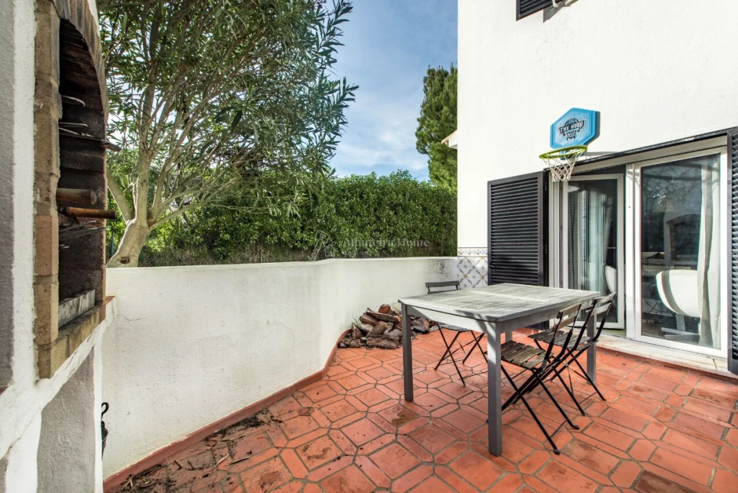 Moradia T4 para Venda em Porches Foto 34