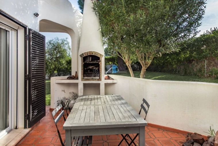 Moradia T4 para Venda em Porches Foto 36