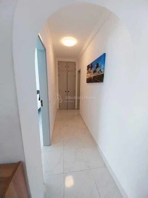 Apartamento T1 para Venda em Albufeira e Olhos de Água