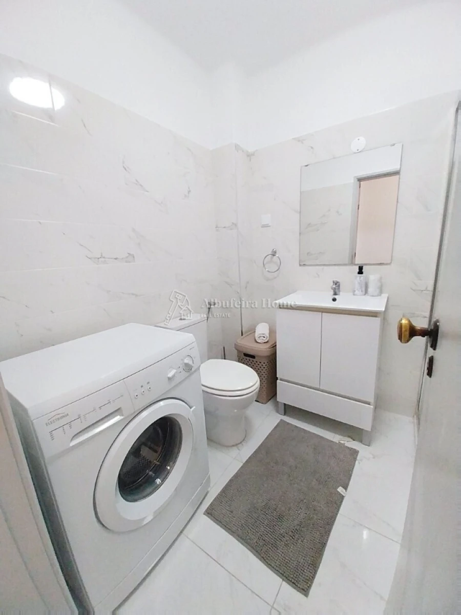 Apartamento T1 para Venda em Albufeira e Olhos de Água Foto 6