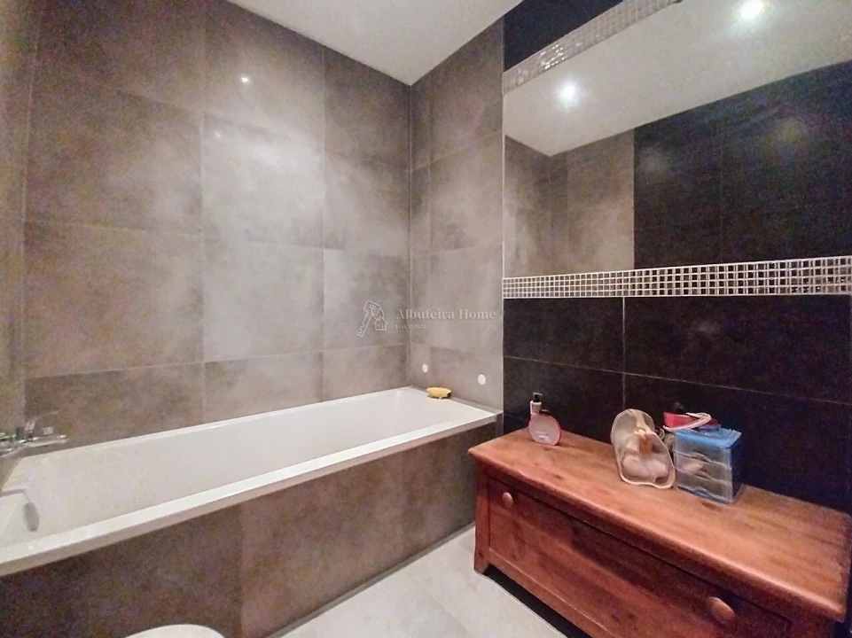 Prédio para Venda em Algoz e Tunes Foto 35