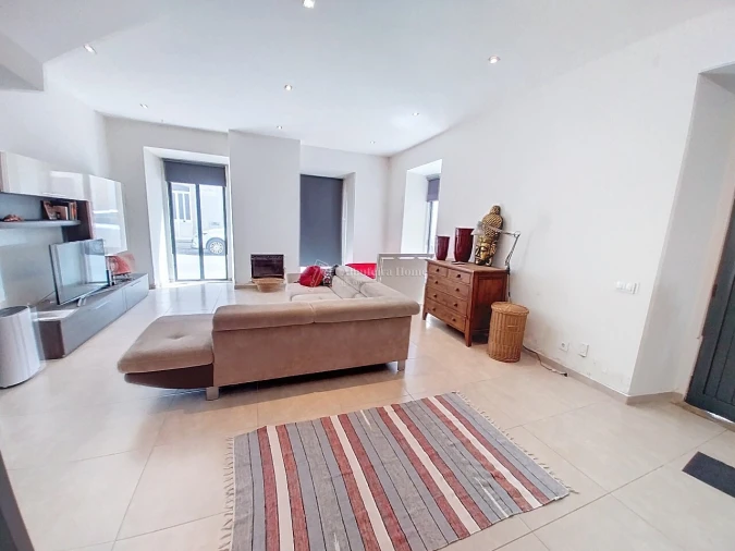 Prédio para Venda em Algoz e Tunes Foto 2