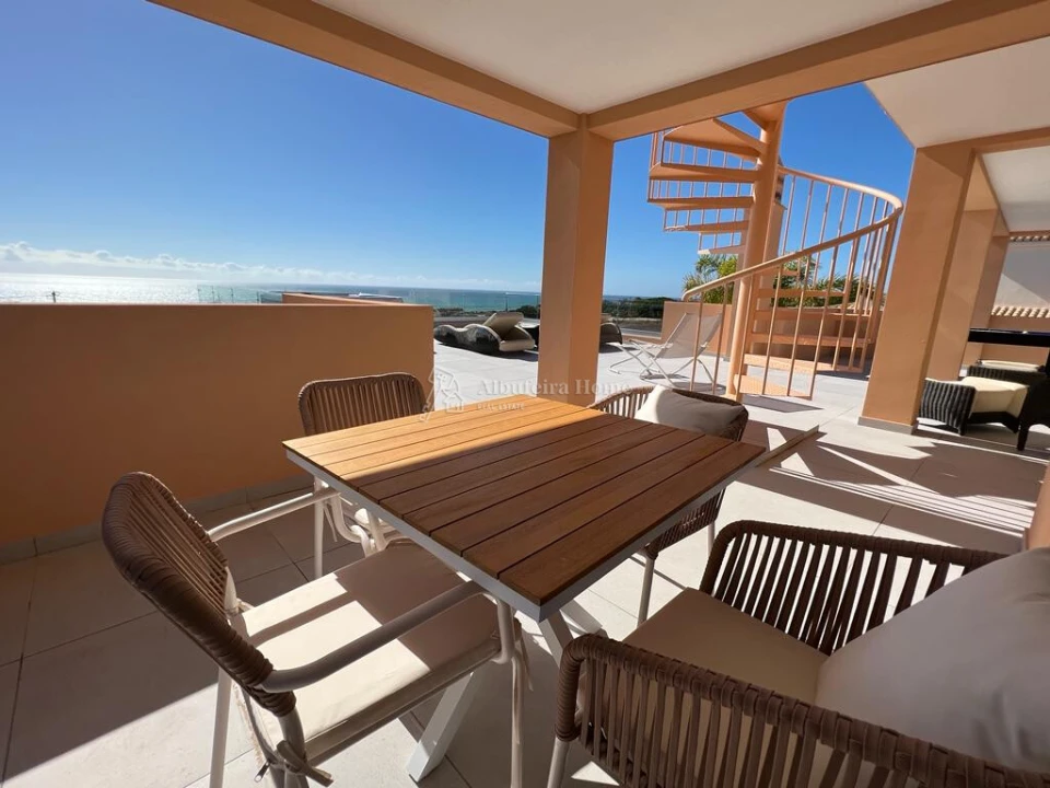 Moradia T6 para Venda em Albufeira e Olhos de Água Foto 14