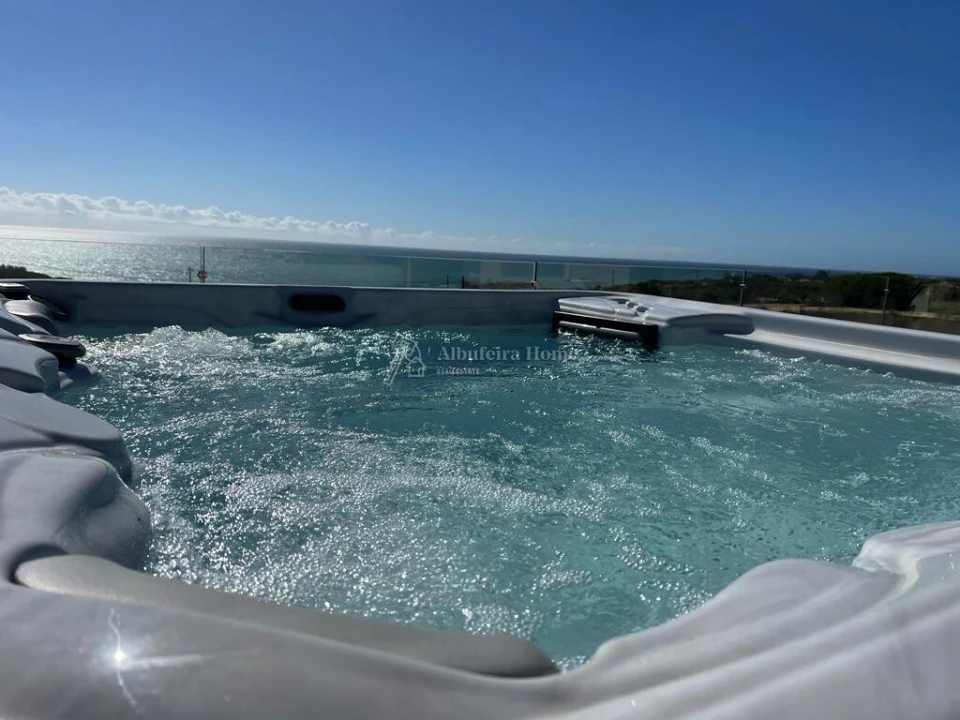 Moradia T6 para Venda em Albufeira e Olhos de Água Foto 9