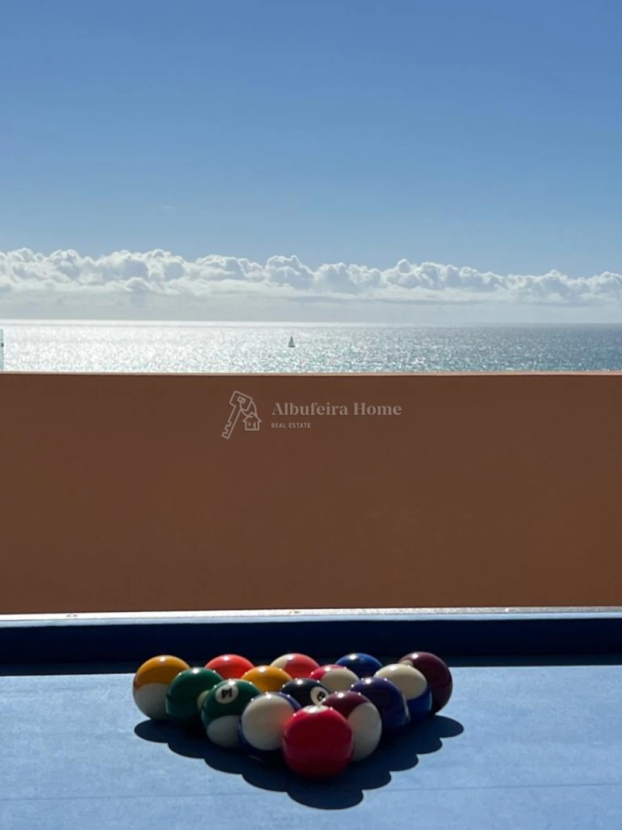 Moradia T6 para Venda em Albufeira e Olhos de Água Foto 12