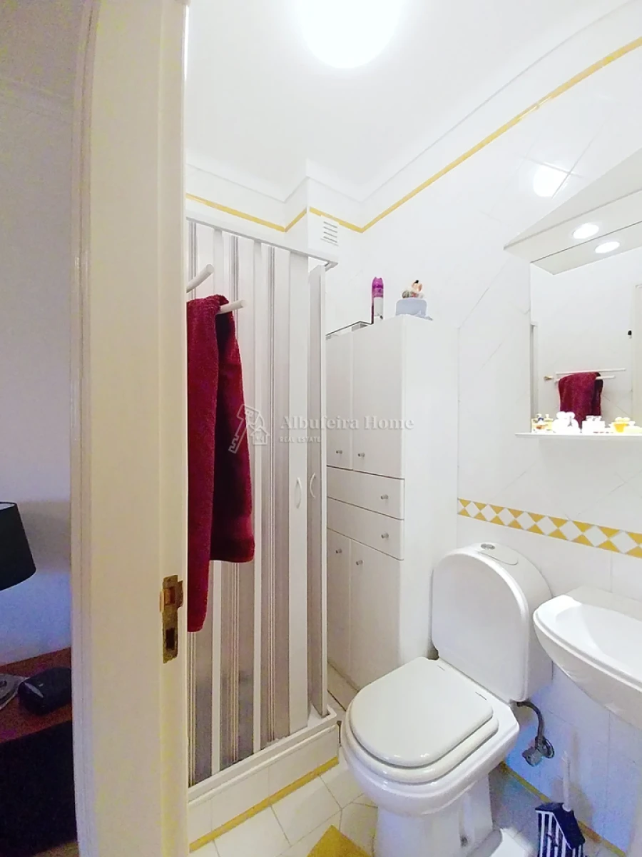 Apartamento T2 para Venda em Albufeira e Olhos de Água Foto 13