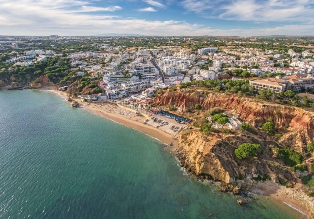 Apartamento T3 para Venda em Albufeira e Olhos de Água Foto 1