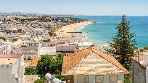 Moradia T14 para Venda em Albufeira e Olhos de Água