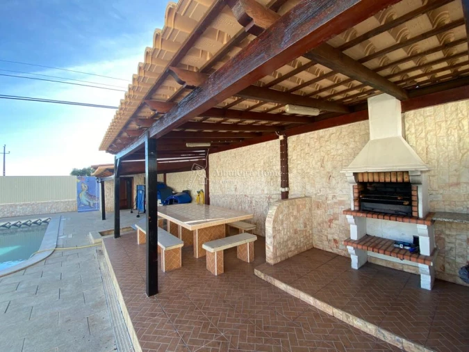 Moradia T14 para Venda em Albufeira e Olhos de Água Foto 4
