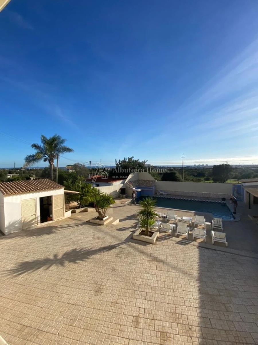 Moradia T14 para Venda em Albufeira e Olhos de Água Foto 14