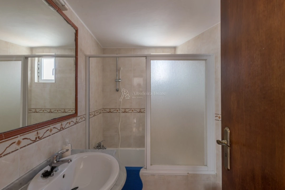 Prédio para Venda em Lagoa e Carvoeiro Foto 15