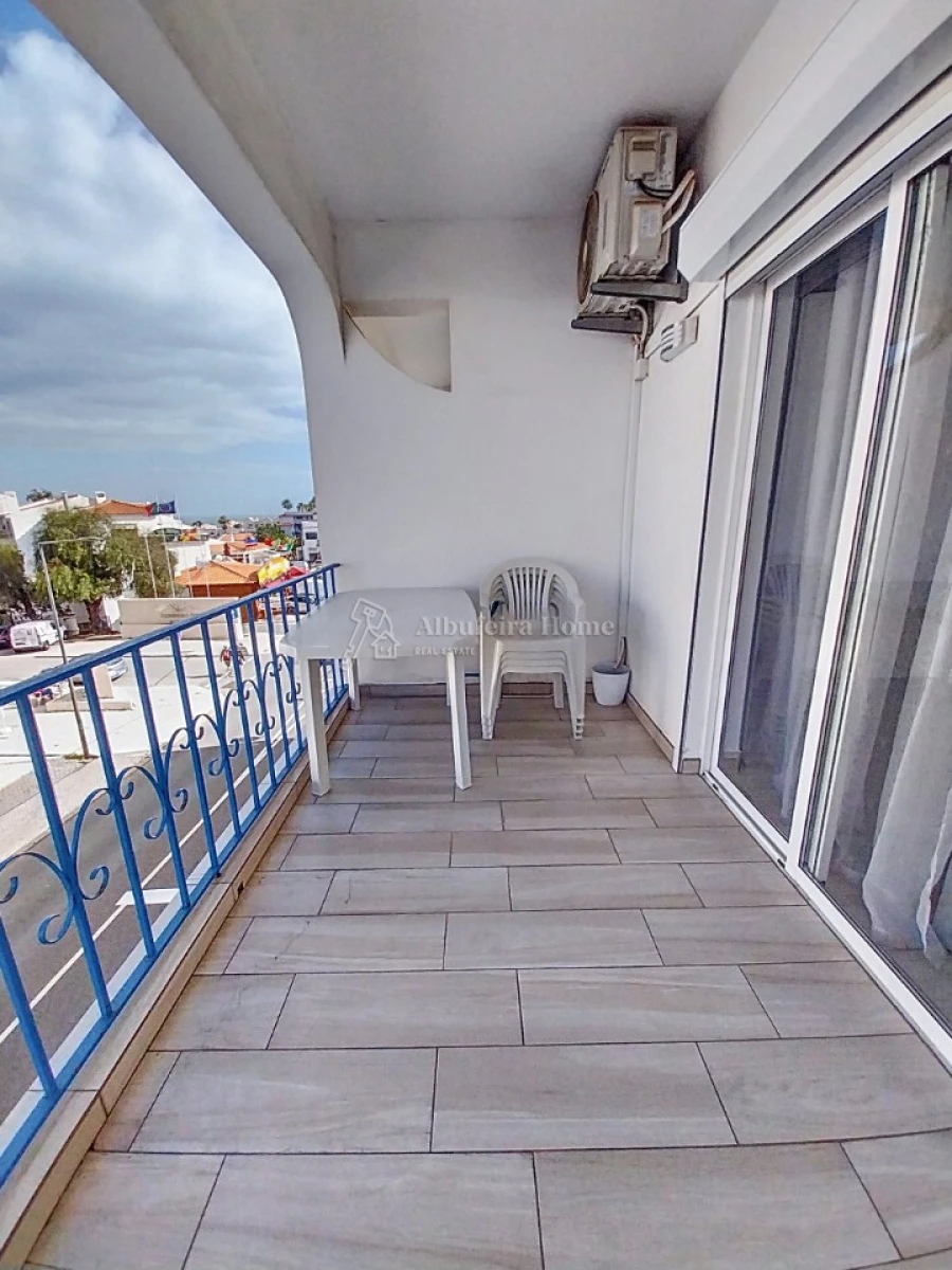 Apartamento T1 para Venda em Albufeira e Olhos de Água Foto 2
