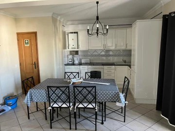 Apartamento T2 para Venda em Albufeira e Olhos de Água