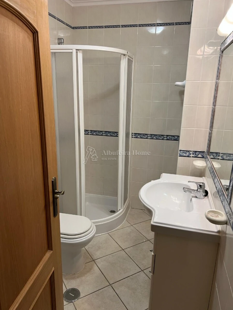 Apartamento T2 para Venda em Albufeira e Olhos de Água Foto 7