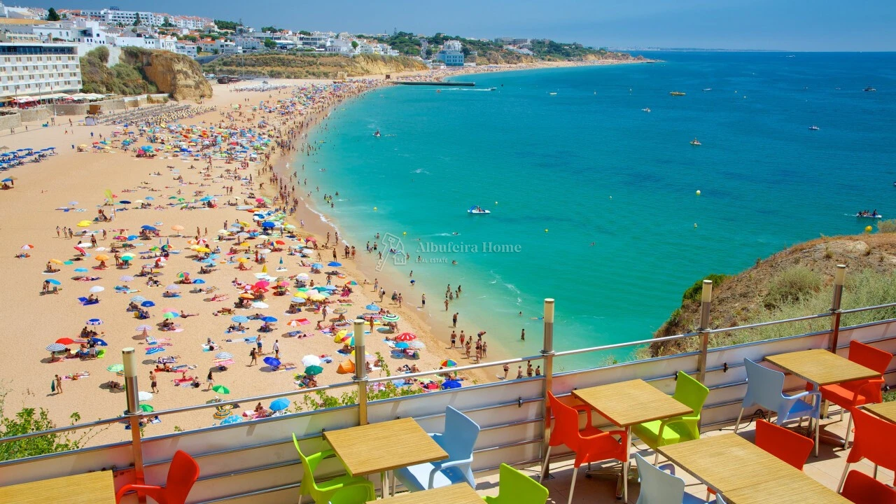Moradia T3 para Venda em Albufeira e Olhos de Água Foto 1
