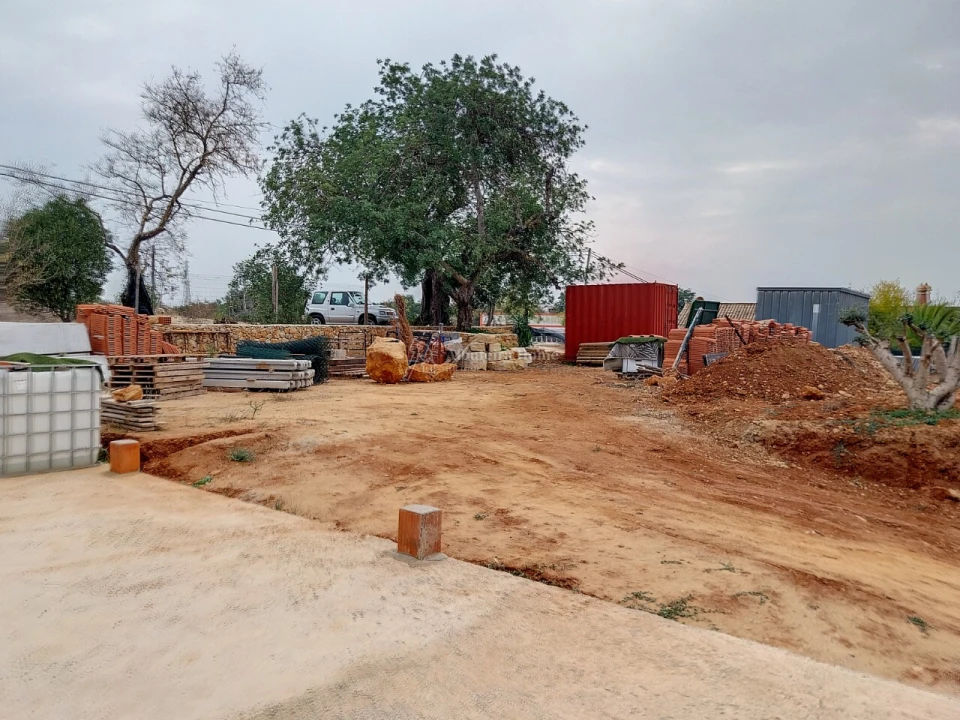 Moradia T5 para Venda em Ferreiras Foto 3