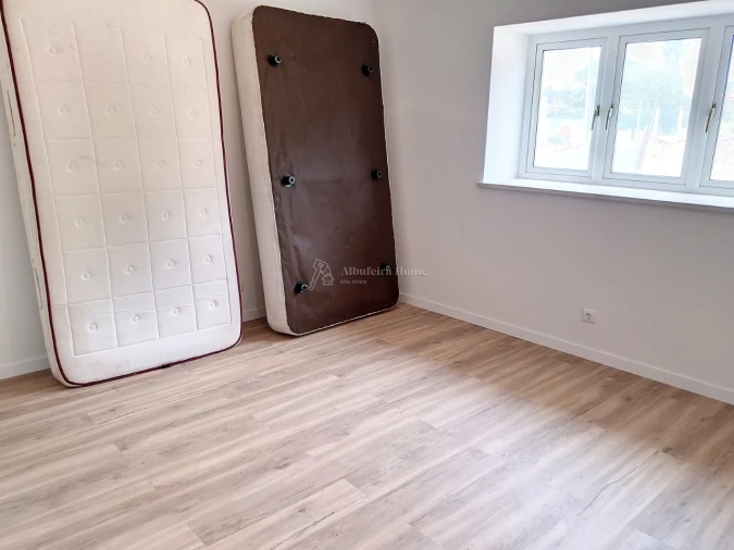 Moradia T5 para Venda em Ferreiras Foto 30